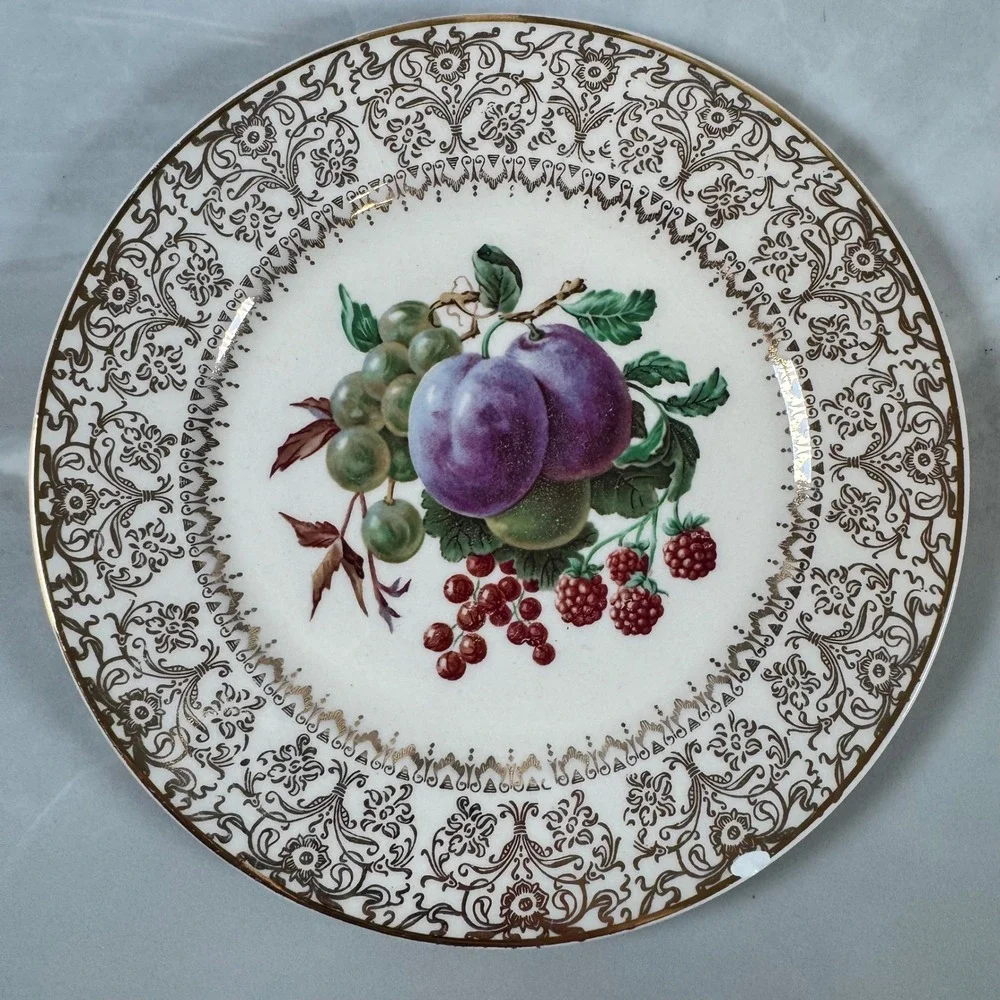 Lot of‎ 6 Salem Ovenproof Salad Plates Fruit Pattern 23K Gold Rims 7.25